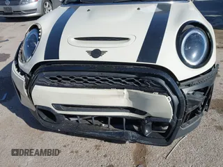 2022 MINI Hardtop Cooper S with VIN WMW53DH08N2P99141, listed as a IAAI auction lot 41788393 with 27,760 mi miles and . Bid and sale history available at DreamBid. Image 6.
