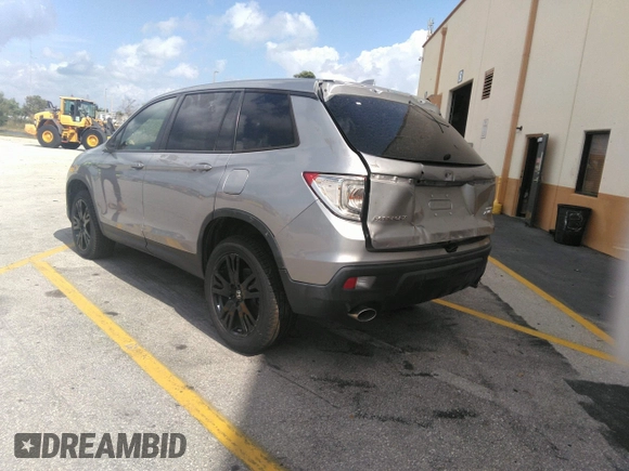 2021 Honda Passport Sport with VIN 5FNYF8H24MB004016, listed as a IAAI auction lot 41696379 with 85,373 mi miles and . Bid and sale history available at DreamBid. Image 3.