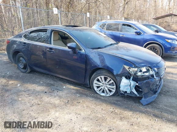 2013 Lexus ES 4dr Sdn with VIN JTHBK1GG1D2073589, listed as a IAAI auction lot 41773082 with 91,356 mi miles. Bid and sale history available at carsss.com. Image 1.
