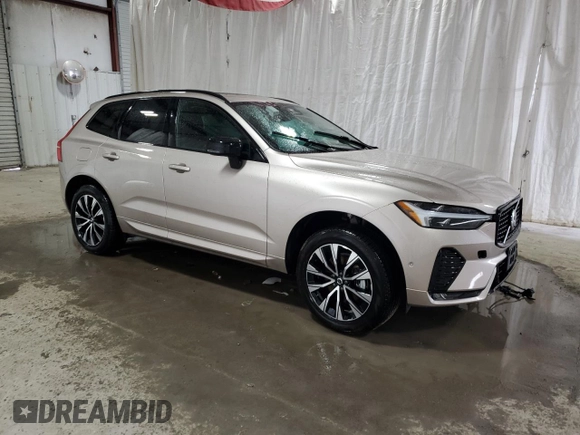 2025 Volvo XC60 Plus with VIN YV4M12RC7S1092936, listed as a Copart auction lot 54005855 with 0 mi miles and Clean Title. Bid and sale history available at carsss.com. Image 4.