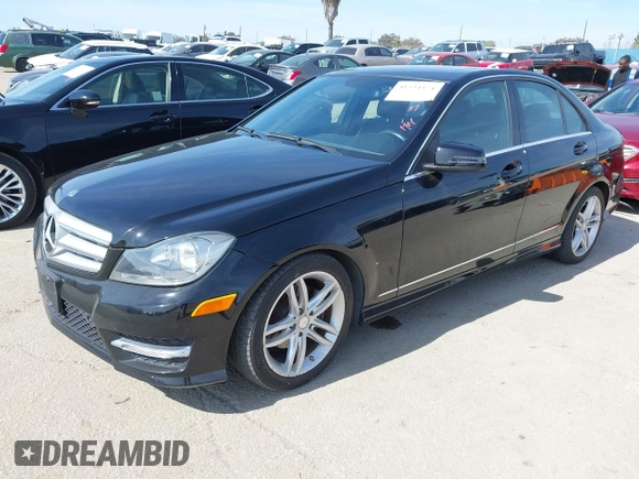 2013 Mercedes-Benz C-Class C 250 Sport with VIN WDDGF4HB4DA746936, listed as a IAAI auction lot 41594574 with 101,488 mi miles. Bid and sale history available at carsss.com. Image 18.