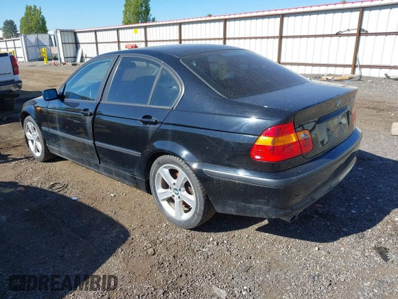 2004 BMW 3 Series 325xi with VIN WBAEU33414PF61699, listed as a IAAI auction lot 42188486 with 178,235 mi miles and . Bid and sale history available at carsss.com. Image 3.
