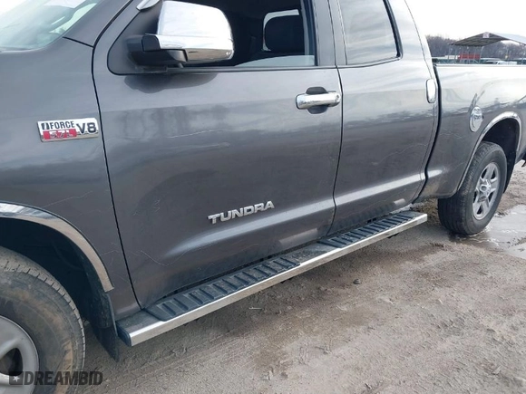 2013 Toyota Tundra 4WD Truck with VIN 5TFUY5F1XDX285908, listed as a IAAI auction lot 41608608 with NaN miles. Bid and sale history available at carsss.com. Image 20.