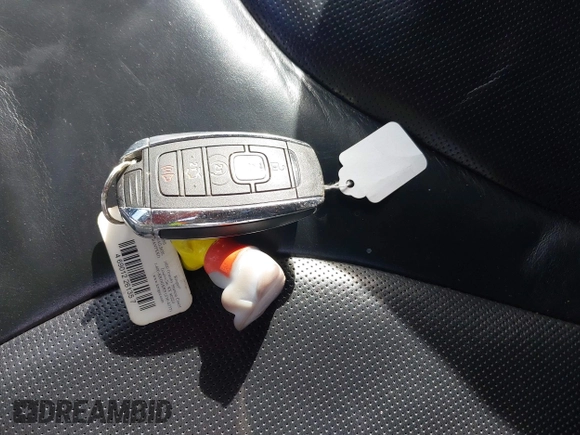 2017 Lincoln MKC Select with VIN 5LMCJ2D94HUL50145, listed as a IAAI auction lot 41620695 with 100,331 mi miles and . Bid and sale history available at DreamBid. Image 11.