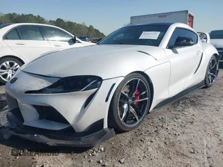 2021 Toyota GR Supra 3.0 with VIN WZ1DB0C08MW043660, listed as a IAAI auction lot 41865609 with 17,463 mi miles. Bid and sale history available at carsss.com. Image 2.