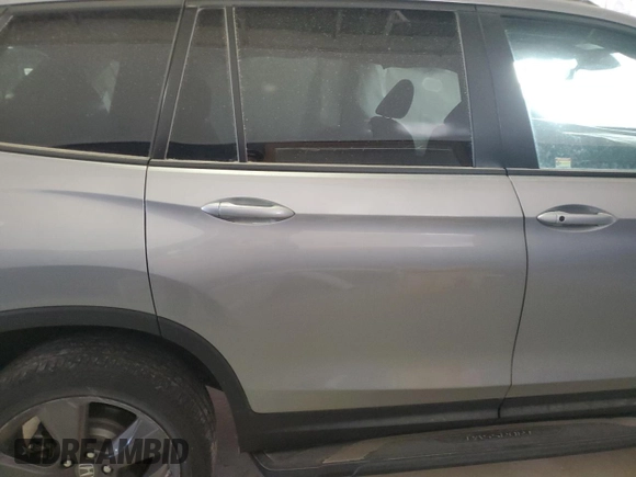 2021 Honda Passport Touring with VIN 5FNYF8H93MB010192, listed as a Copart auction lot 83013954 with Not Provided miles and Salvage Title. Bid and sale history available at carsss.com. Image 10.