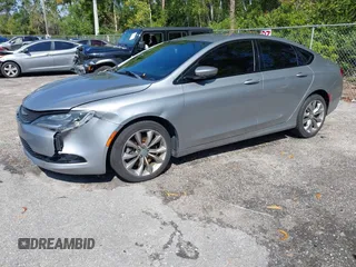 2016 Chrysler 200 S z VIN 1C3CCCBG2GN134512, wystawiony jako IAAI lot #41882817 z przebiegiem 90 124 mil mil oraz . Historia ofert i sprzedaży dostępna na DreamBid. Obrazek 12.