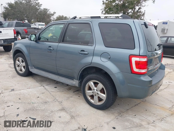 2010 Ford Escape Limited z VIN 1FMCU0EG4AKA71517, wystawiony jako IAAI lot #41397390 z przebiegiem Nie podano mil oraz . Historia ofert i sprzedaży dostępna na DreamBid. Obrazek 3.