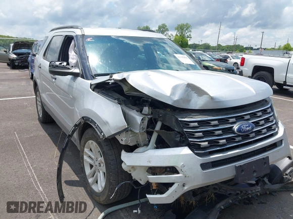 2017 Ford Explorer z VIN 1FM5K7B88HGB27654, wystawiony jako IAAI lot #42702068 z przebiegiem 177 315 mil mil oraz . Historia ofert i sprzedaży dostępna na DreamBid. Obrazek 1.