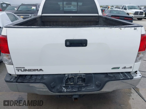 2011 Toyota Tundra 4WD Truck with VIN 5TFUW5F18BX188306, listed as a IAAI auction lot 41898176 with 221,744 mi miles. Bid and sale history available at carsss.com. Image 16.