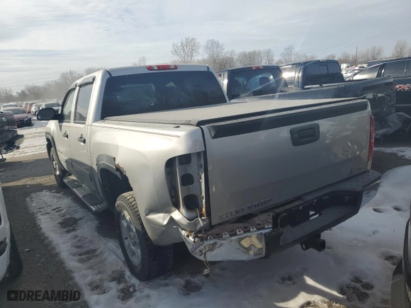 2007 Chevrolet Silverado 1500 LT w/1LT with VIN 2GCEC13C071725623, listed as a Copart auction lot 42019525 with 174,167 mi miles and Salvage Title. Bid and sale history available at carsss.com. Image 2.