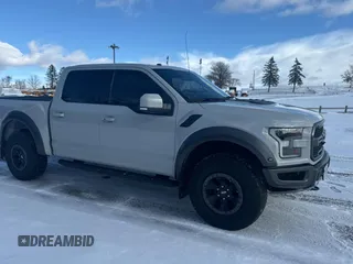 2017 Ford F-150 Raptor with VIN 1FTFW1RG2HFC90216, listed as a Copart auction lot 84215594 with 83,438 mi miles and Clean Title. Bid and sale history available at carsss.com. Image 1.
