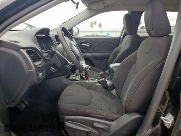2019 Jeep Cherokee Latitude with VIN 1C4PJLCB6KD264183, listed as a Copart auction lot 64871745 with 121,556 mi miles and Salvage title. Bid and sale history available at DreamBid. Image 7.