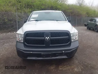 2022 Ram 1500 Tradesman z VIN 3C6JR6DG4NG330058, wystawiony jako IAAI lot #41903518 z przebiegiem 41 210 mil mil oraz . Historia ofert i sprzedaży dostępna na DreamBid. Obrazek 19.