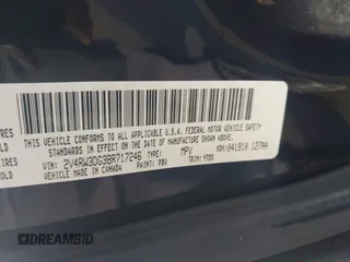 2011 Volkswagen Routan SE z VIN 2V4RW3DG3BR717246, wystawiony jako IAAI lot #42196697 z przebiegiem 155 375 mil mil oraz . Historia ofert i sprzedaży dostępna na DreamBid. Obrazek 9.
