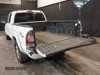 2009 Toyota Tacoma with VIN 5TEMU52N89Z620734, listed as a IAAI auction lot 41365825 with 336,070 mi miles and . Bid and sale history available at DreamBid. Image 3.
