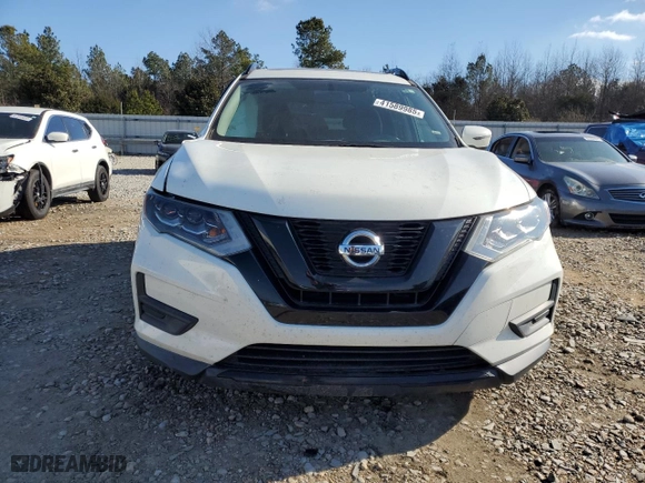 2017 Nissan Rogue SV with VIN 5N1AT2MT1HC760598, listed as a Copart auction lot 41589985 with 83,711 mi miles and Salvage Title. Bid and sale history available at carsss.com. Image 5.