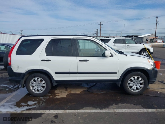 2006 Honda CR-V EX with VIN JHLRD78886C011532, listed as a IAAI auction lot 41682114 with 195,993 mi miles. Bid and sale history available at carsss.com. Image 13.
