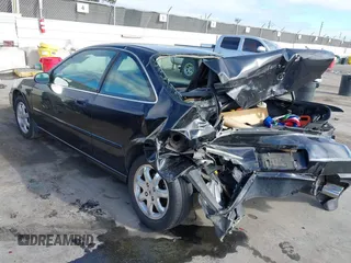 1998 Acura CL Premium z VIN 19UYA2258WL011745, wystawiony jako IAAI lot #41906267 z przebiegiem 296 614 mil mil oraz . Historia ofert i sprzedaży dostępna na DreamBid. Obrazek 3.
