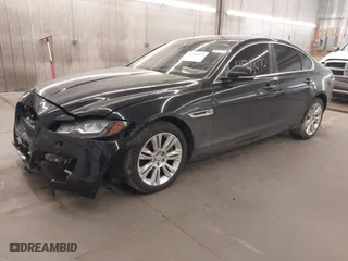 2016 Jaguar XF 35t Premium with VIN SAJBJ4BV4GCY22008, listed as a IAAI auction lot 41791072 with 111,439 mi miles. Bid and sale history available at carsss.com. Image 2.