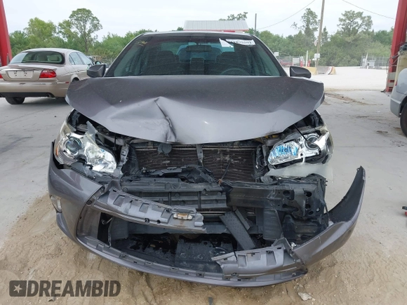 2017 Toyota Camry XLE with VIN 4T1BF1FK7HU317117, listed as a IAAI auction lot 41875591 with 98,658 mi miles. Bid and sale history available at carsss.com. Image 6.