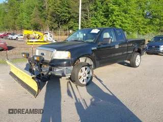 2004 Ford F-150 XLT с VIN 1FTPX14584NA70537, выставлен на аукционе IAAI как лот 42342109 с пробегом 254 039 миль миль и . История ставок и продаж доступна на DreamBid. Изображение 2.