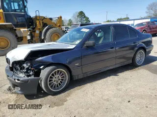 2001 BMW 5 Series 540i z VIN WBADN63481GM72490, wystawiony jako Copart lot #48681505 z przebiegiem Nie podano mil oraz Szkoda całkowita • Salvage title. Historia ofert i sprzedaży dostępna na DreamBid. Obrazek 1.