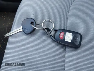 2017 Hyundai Elantra SE z VIN 5NPD84LF3HH041576, wystawiony jako IAAI lot #42139968 z przebiegiem 146 464 mil mil oraz . Historia ofert i sprzedaży dostępna na DreamBid. Obrazek 11.