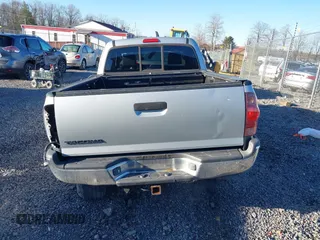 2006 Toyota Tacoma with VIN 5TEUU42N76Z213509, listed as a IAAI auction lot 41520977 with 186,804 mi miles. Bid and sale history available at carsss.com. Image 16.