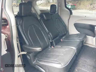 2018 Chrysler Pacifica Limited with VIN 2C4RC1GG3JR226337, listed as a IAAI auction lot 42519396 with 102,229 mi miles and . Bid and sale history available at DreamBid. Image 8.