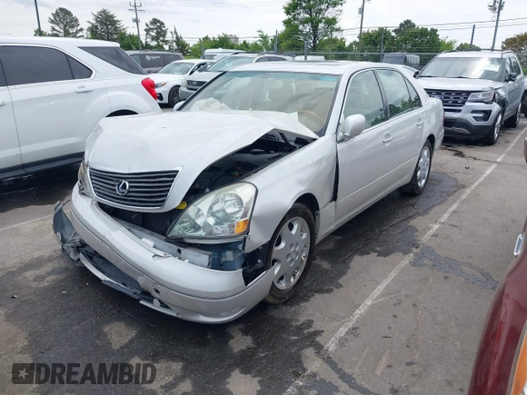 2001 Lexus LS 430 with VIN JTHBN30F110026221, listed as a IAAI auction lot 42022976 with 142,418 mi miles. Bid and sale history available at carsss.com. Image 6.