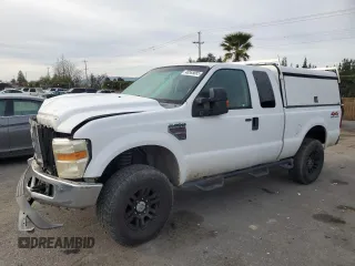 2008 Ford Super Duty F-250 SRW XL with VIN 1FTSX21R18EB68466, listed as a Copart auction lot 48565885 with 135,833 mi miles and Salvage Title. Bid and sale history available at carsss.com. Image 1.