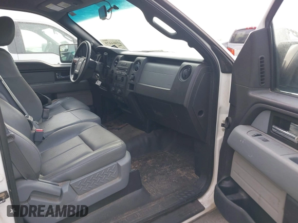 2012 Ford F-150 XL with VIN 1FTMF1CM0CKD38611, listed as a IAAI auction lot 41884475 with 117,524 mi miles. Bid and sale history available at carsss.com. Image 5.