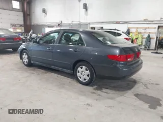 2005 Honda Accord LX z VIN 1HGCM56455A012740, wystawiony jako IAAI lot #42530384 z przebiegiem 266 731 mil mil oraz . Historia ofert i sprzedaży dostępna na DreamBid. Obrazek 3.