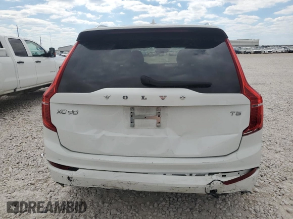 2020 Volvo XC90 Momentum with VIN YV4102CKXL1606866, listed as a Copart auction lot 70695284 with 43,686 mi miles and Salvage Title. Bid and sale history available at carsss.com. Image 6.
