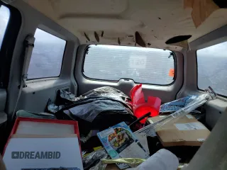 2000 Ford Explorer XLS z VIN 1FMZU62X6YZB94402, wystawiony jako Copart lot #58766885 z przebiegiem Nie podano mil oraz Tytuł czysty. Historia ofert i sprzedaży dostępna na DreamBid. Obrazek 10.