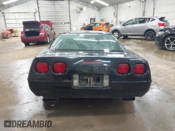 1996 Chevrolet Corvette z VIN 1G1YY2259T5106592, wystawiony jako IAAI lot #42375807 z przebiegiem 69 467 mil mil oraz . Historia ofert i sprzedaży dostępna na DreamBid. Obrazek 16.