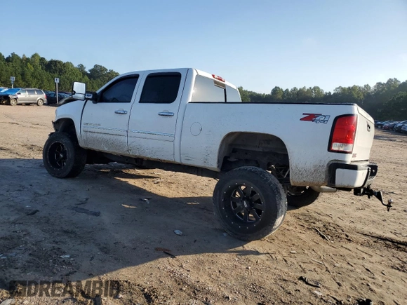 2013 GMC Sierra 3500HD SRW Denali z VIN 1GT426E86DF130266, wystawiony jako Copart lot #73859924 z przebiegiem 183 238 mil mil oraz Szkoda całkowita • Salvage title. Historia ofert i sprzedaży dostępna na DreamBid. Obrazek 2.