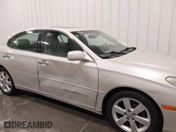 2005 Lexus ES 330 with VIN JTHBA30G555118414, listed as a IAAI auction lot 41855659 with 96,335 mi miles. Bid and sale history available at carsss.com. Image 6.