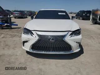 2021 Lexus ES with VIN 58ACZ1B18MU104589, listed as a Copart auction lot 51388385 with 122,941 mi miles and Clean Title. Bid and sale history available at carsss.com. Image 5.
