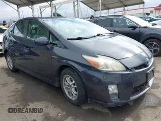 2010 Toyota Prius II with VIN JTDKN3DU8A0226653, listed as a IAAI auction lot 42074156 with 236,589 mi miles. Bid and sale history available at carsss.com. Image 1.
