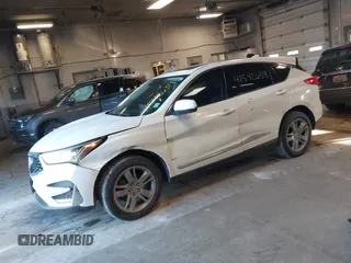 2019 Acura RDX w/Advance Pkg with VIN 5J8TC2H72KL016172, listed as a IAAI auction lot 41542639 with 105,104 mi miles. Bid and sale history available at carsss.com. Image 2.