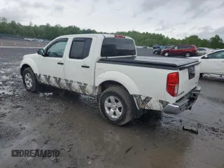 2013 Nissan Frontier SV z VIN 1N6AD0EVXDN737421, wystawiony jako Copart lot #57495815 z przebiegiem 129 053 mil mil oraz Szkoda całkowita • Salvage title. Historia ofert i sprzedaży dostępna na DreamBid. Obrazek 2.