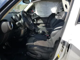 2012 MINI Countryman S с VIN WMWZC3C59CWM26520, выставлен на аукционе Copart как лот 47468715 с пробегом 181 173 миль миль и Списание • Salvage title. История ставок и продаж доступна на DreamBid. Изображение 7.