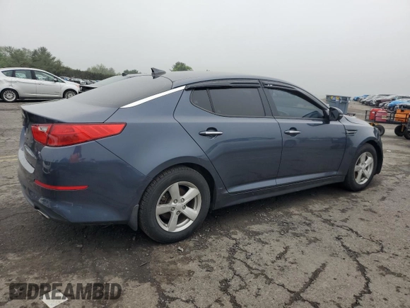 2015 Kia Optima LX z VIN KNAGM4A70F5554315, wystawiony jako Copart lot #57434125 z przebiegiem 109 200 mil mil oraz Czysty tytuł • Clean title. Historia ofert i sprzedaży dostępna na DreamBid. Obrazek 3.