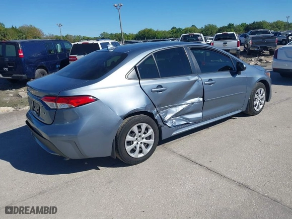 2022 Toyota Corolla LE with VIN JTDEPMAE5NJ225826, listed as a IAAI auction lot 41826036 with 32,585 mi miles. Bid and sale history available at carsss.com. Image 4.