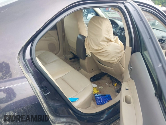 2007 Mercury Milan Premier with VIN 3MEHM08177R616176, listed as a IAAI auction lot 42361796 with Not provided miles and . Bid and sale history available at DreamBid. Image 8.