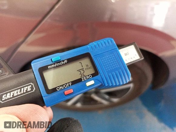 2024 Nissan Sentra SV z VIN 3N1AB8CV2RY294592, wystawiony jako IAAI lot #42796159 z przebiegiem 25 875 mil mil oraz . Historia ofert i sprzedaży dostępna na DreamBid. Obrazek 32.