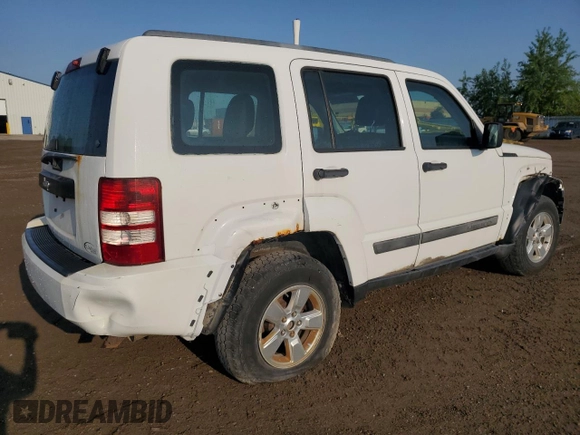 2012 Jeep Liberty Sport Latitude z VIN 1C4PJMAK6CW106120, wystawiony jako Copart lot #51434905 z przebiegiem 197 080 mil mil oraz Czysty tytuł • Clean title. Historia ofert i sprzedaży dostępna na DreamBid. Obrazek 3.