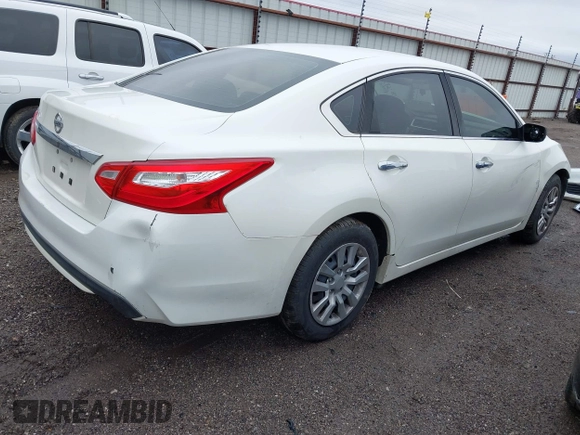 2016 Nissan Altima SR with VIN 1N4AL3AP8GC194137, listed as a IAAI auction lot 41963692 with 206,150 mi miles and . Bid and sale history available at DreamBid. Image 4.